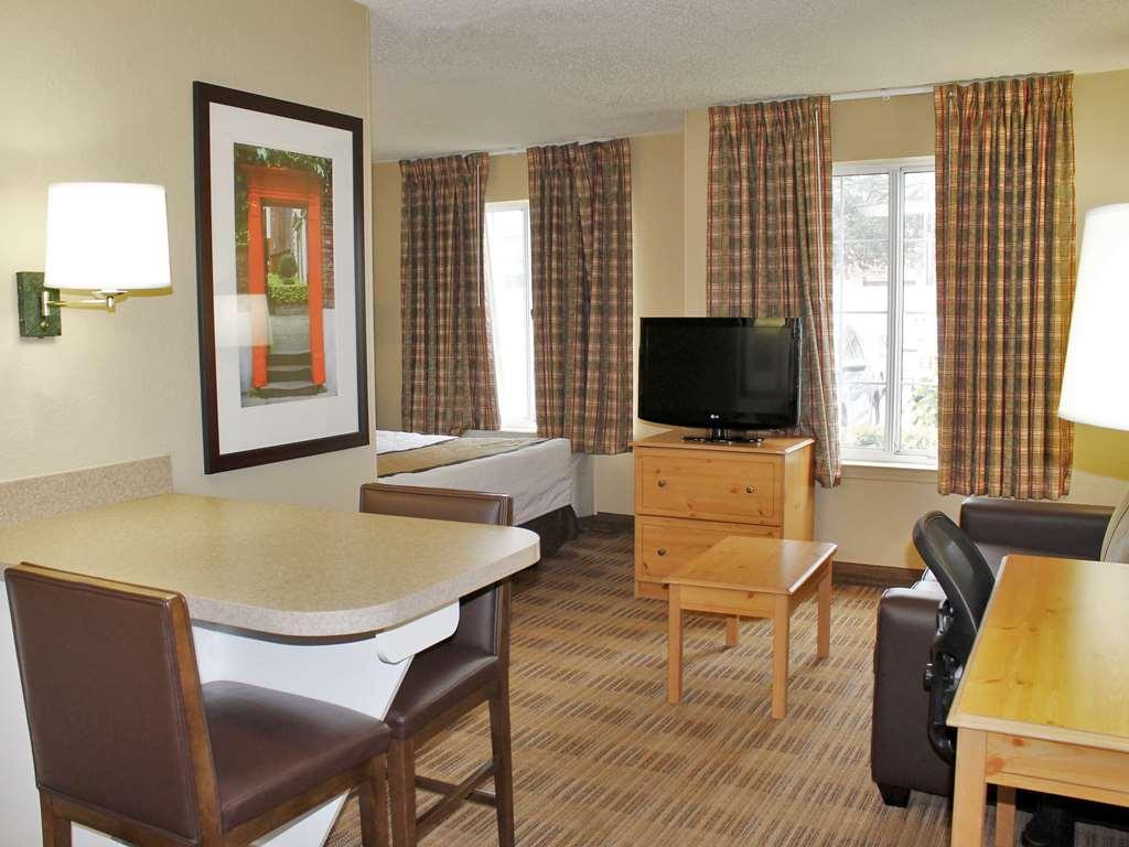 Beachwood Extended Suites Orange Habitación foto